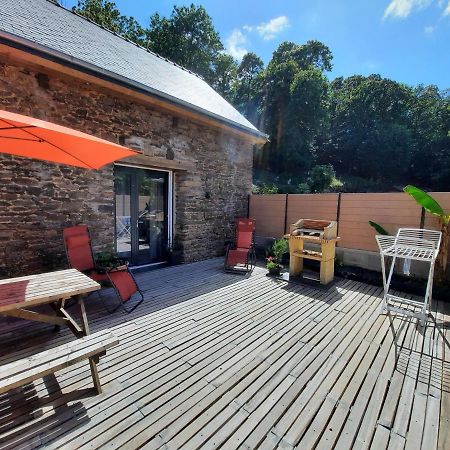 A La Memoire De Merlin & Spa Saint-Malon-sur-Mel Luaran gambar