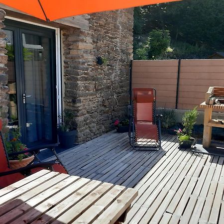 A La Memoire De Merlin & Spa Saint-Malon-sur-Mel Luaran gambar