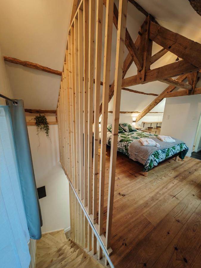 A La Memoire De Merlin & Spa Saint-Malon-sur-Mel Luaran gambar