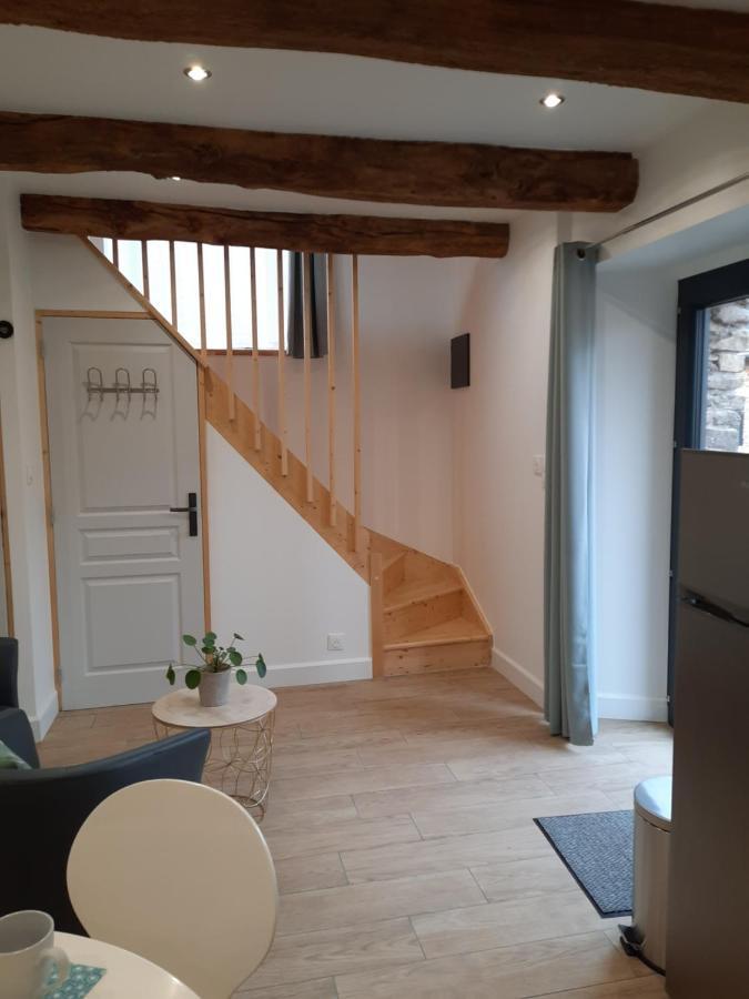A La Memoire De Merlin & Spa Saint-Malon-sur-Mel Luaran gambar